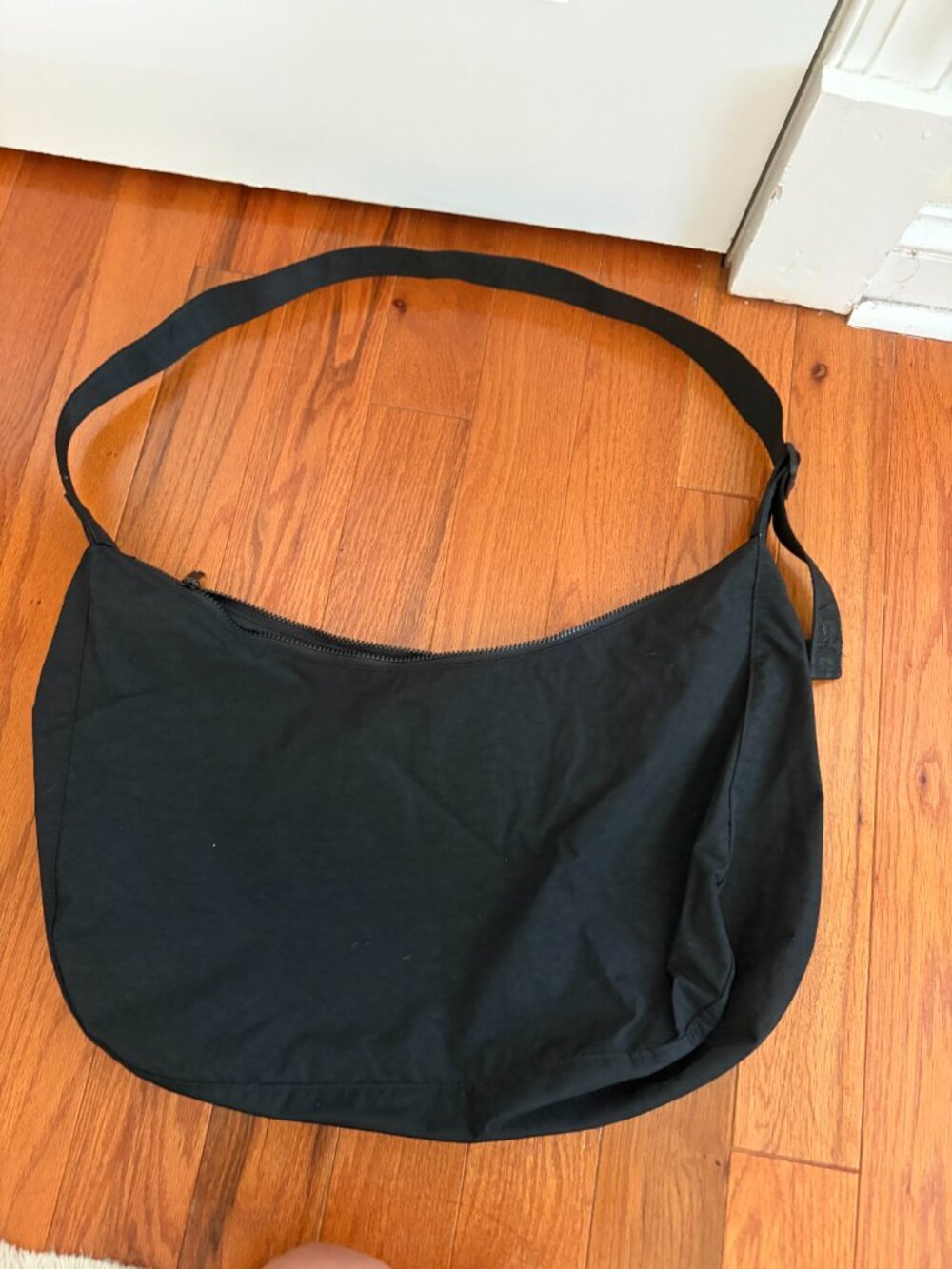 Large Nylon Crescent Bag - Picture 2 of 3